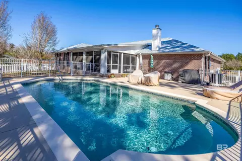 32832 Lantana Ln, Lillian, AL 36549