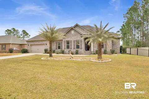 2106 Hogan Dr, Gulf Shores, AL 36542