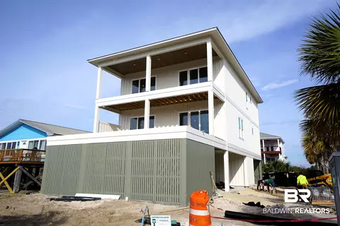 244 E 1st Ave, Gulf Shores, AL 36542