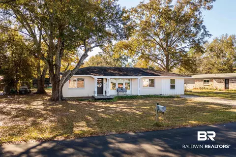 18330 Sidney Ave, Robertsdale, AL 36567