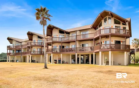 3788 Spinnaker Dr #201, Gulf Shores, AL 36542