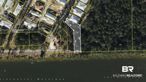 2619 Chastain St, Gulf Shores, AL 36542
