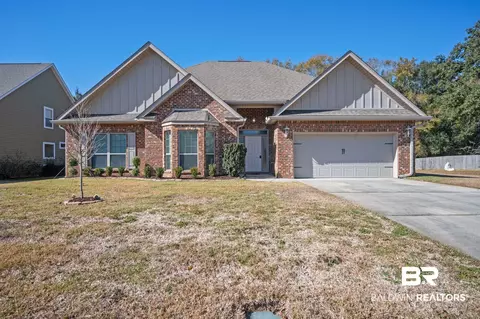 525 N North Station Dr, Fairhope, AL 36532