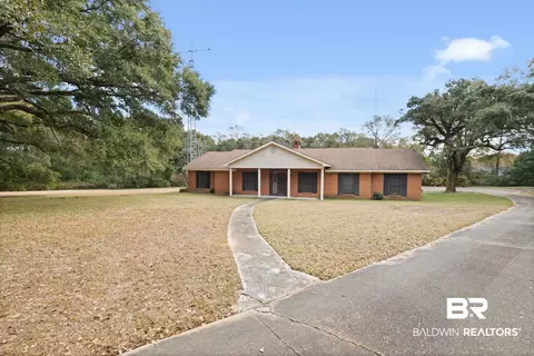 6261 Old Pascagoula Rd, Theodore, AL 36582