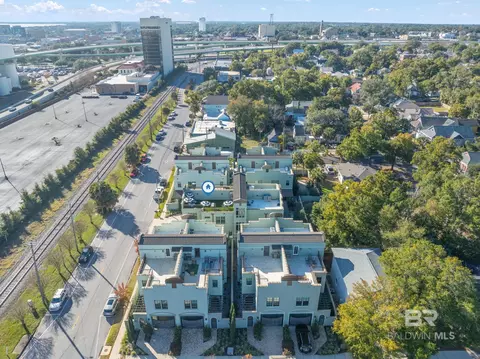 View/Area - 752 E Wright St, Pensacola, FL 32501 photo 8 of 9
