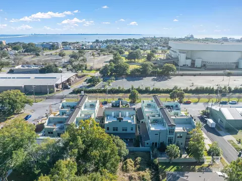 View/Area - 752 E Wright St, Pensacola, FL 32501 photo 4 of 9