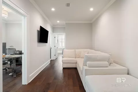 Entry Way - 752 E Wright St, Pensacola, FL 32501 photo 6 of 7