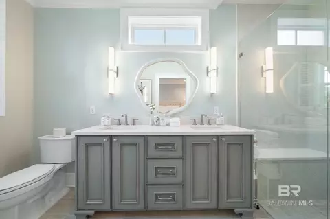Bath - 752 E Wright St, Pensacola, FL 32501 photo 3 of 3