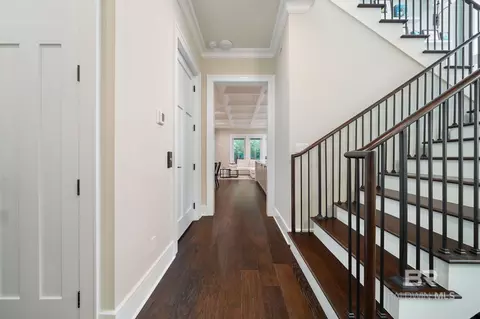 Entry Way - 752 E Wright St, Pensacola, FL 32501 photo 2 of 7
