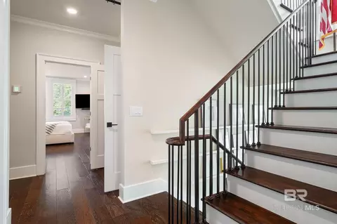 Entry Way - 752 E Wright St, Pensacola, FL 32501 photo 5 of 7