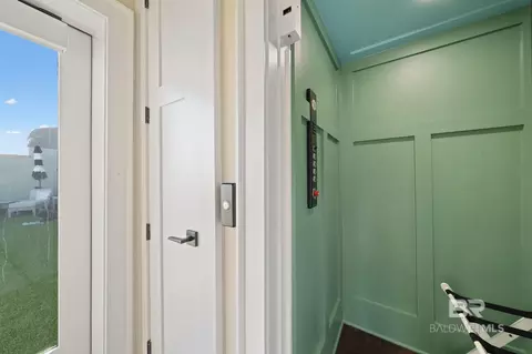 Entry Way - 752 E Wright St, Pensacola, FL 32501 photo 7 of 7