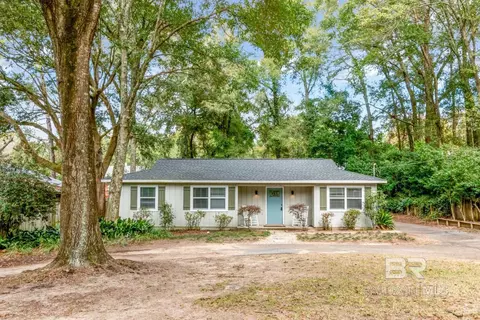 403 Frederick Ave, Fairhope, AL 36532