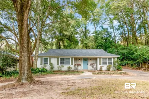 403 Frederick Ave, Fairhope, AL 36532