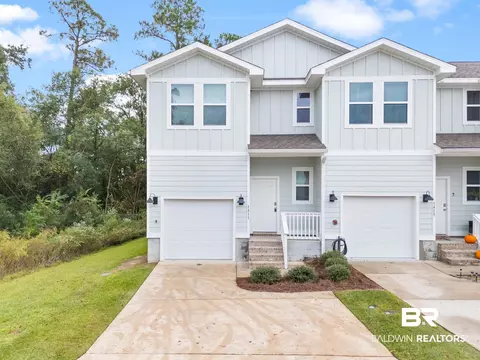 1411 Iroquois Ct, Pensacola, FL 32534