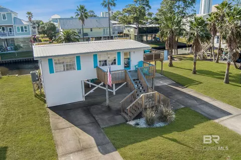 217 W 6th Ave, Gulf Shores, AL 36542
