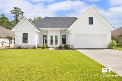 801 Wedgewood Dr, Gulf Shores, AL 36542