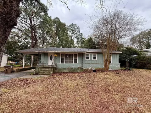 4273 Vega Dr, Mobile, AL 36693