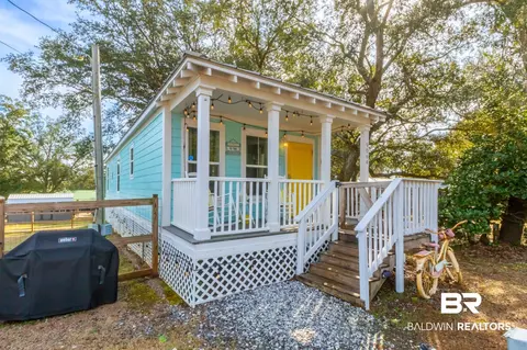 9064 Anniston Dr, Perdido Beach, AL 36530