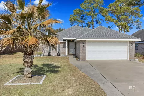 1347 E Hardwood Dr, Gulf Shores, AL 36542
