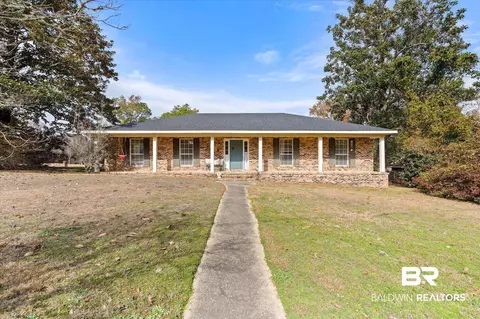 163 Country Club Dr, Daphne, AL 36526