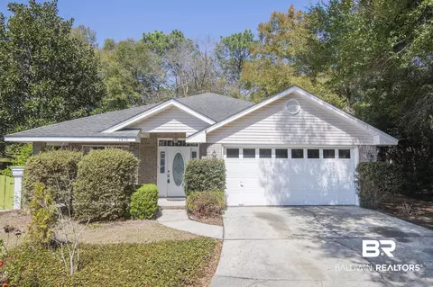 1473 Greystone Dr, Pensacola, FL 32514