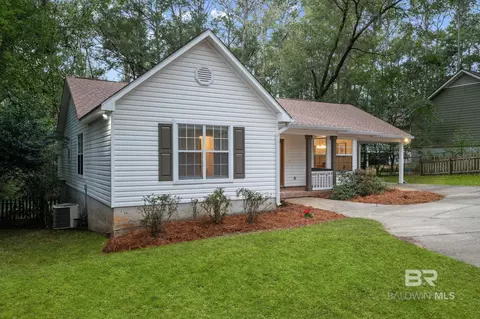 464 Fairland Ave, Fairhope, AL 36532