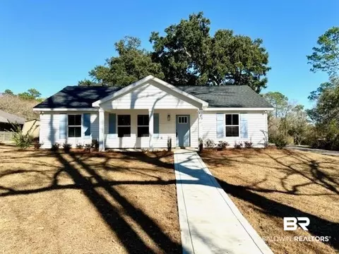 403 E 4th St, Bay Minette, AL 36507