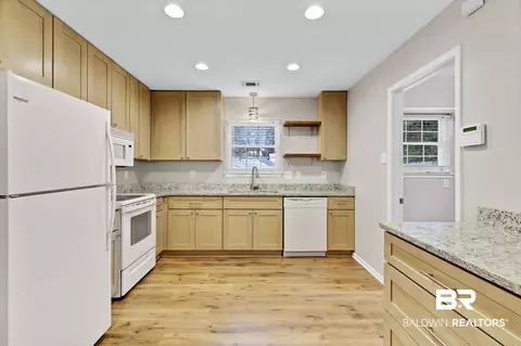 101 Avon Cir E, Daphne, AL 36526 photo 18