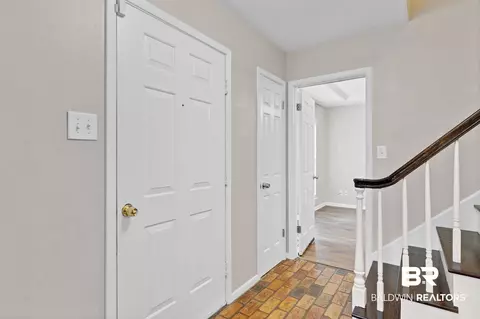 101 Avon Cir E, Daphne, AL 36526 photo 4