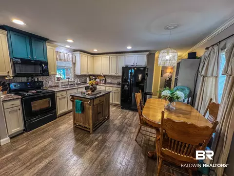 9492 Brighton Ave, Elberta, AL 36530 photo 7