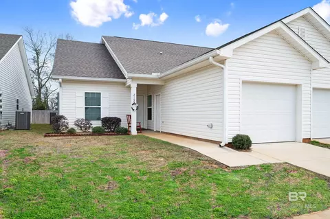 2651 S Juniper St #2100, Foley, AL 36535