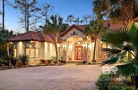 10155 Rosewood Ln, Daphne, AL 36526