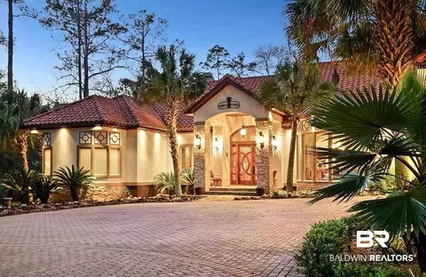 10155 Rosewood Ln, Daphne, AL 36526