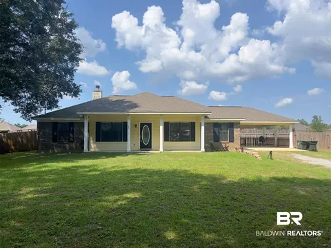 405 NE 7th St, Summerdale, AL 36580