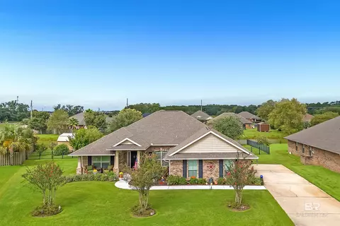2033 Bourbon St, Foley, AL 36535