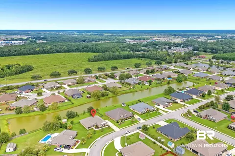 2033 Bourbon St, Foley, AL 36535 photo 4