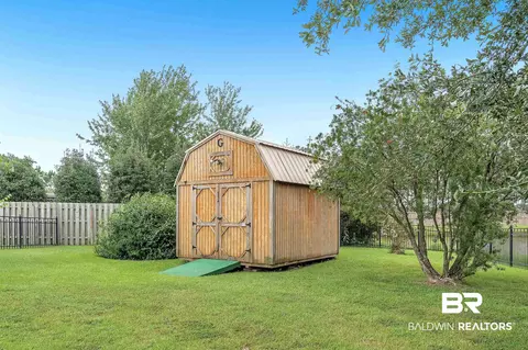 2033 Bourbon St, Foley, AL 36535 photo 14
