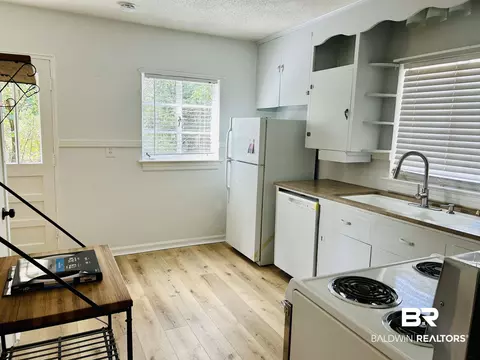 94 Diamond St, Chickasaw, AL 36611 photo 13