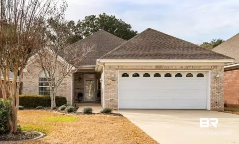 140 Club Dr, Fairhope, AL 36532