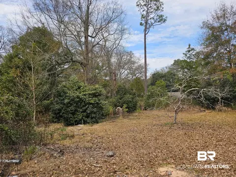 304 Sutherland Dr, Chickasaw, AL 36611 photo 17