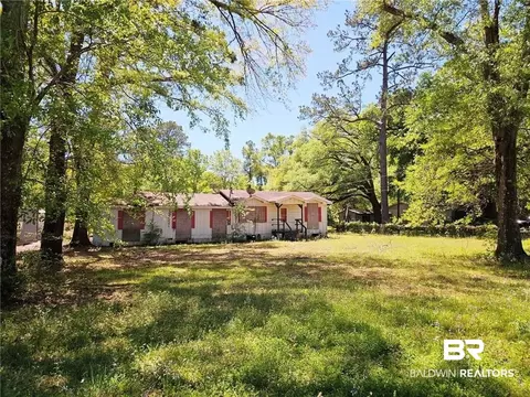 152 Dewitt Ave, Satsuma, AL 36572