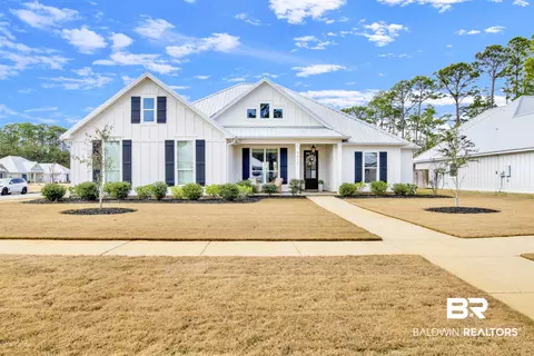 4610 Surrey Ln, Orange Beach, AL 36561