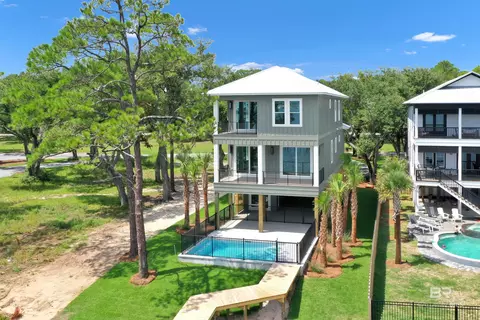 1093 Water Oaks Cir, Gulf Shores, AL 36542