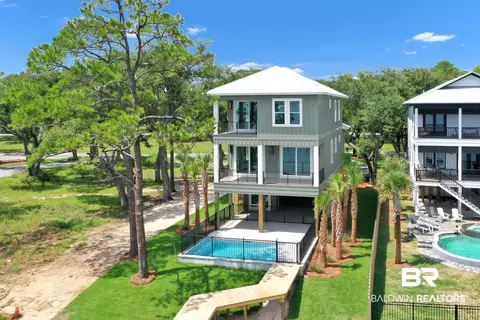 1093 Water Oaks Cir, Gulf Shores, AL 36542