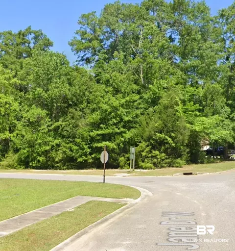 13 Mary Jane Dr, Bay Minette, AL 36507