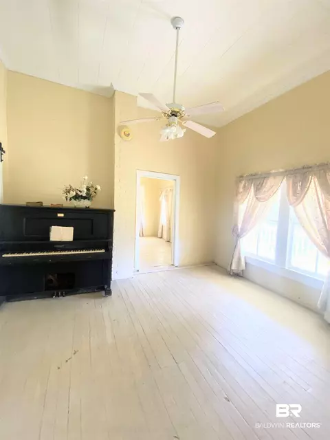 122 2nd Ave, Millry, AL 36558 photo 4