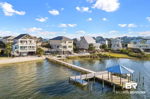 140 Sand Dune Dr, Gulf Shores, AL 36542