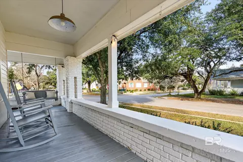 180 Williams St, Mobile, AL 36606 photo 2