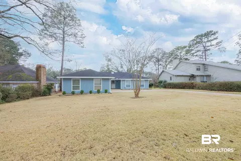 130 Rolling Hill Dr, Daphne, AL 36526