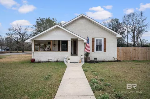 108 E 6th St, Bay Minette, AL 36507